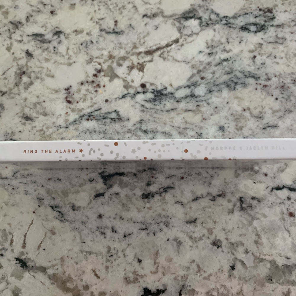 Morphe X Jaclyn Hill Ring the Alarm Palette - Picture 5 of 5